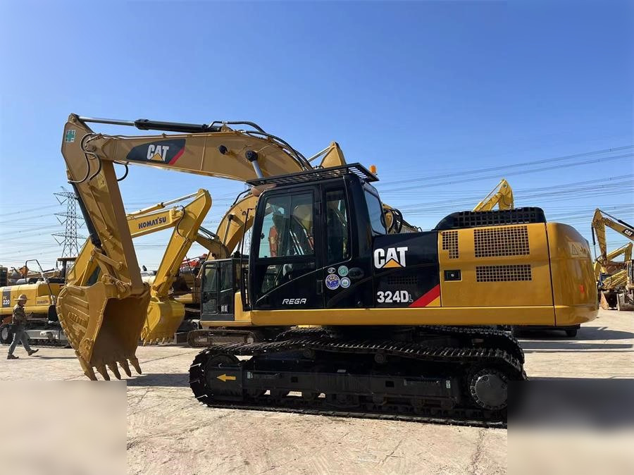 CATERPILLAR 324DL - Excavator pe şenile: Foto 1 CATERPILLAR 324DL - Excavator pe şenile: Foto 1