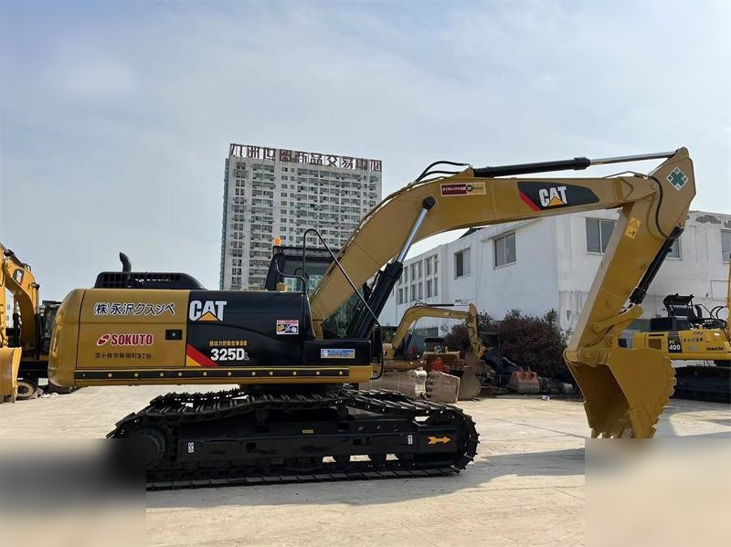 CATERPILLAR 325DL - Excavator pe şenile: Foto 3 CATERPILLAR 325DL - Excavator pe şenile: Foto 3
