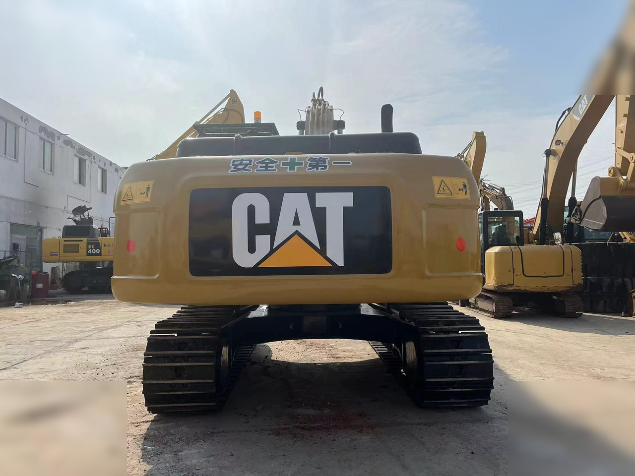 CATERPILLAR 325DL - Excavator pe şenile: Foto 4 CATERPILLAR 325DL - Excavator pe şenile: Foto 4