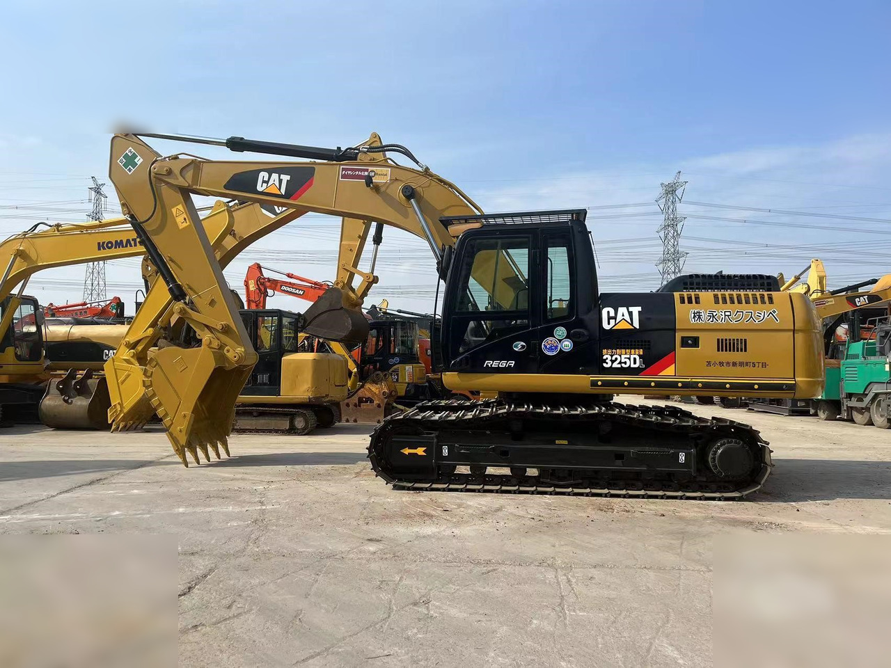 CATERPILLAR 325DL - Excavator pe şenile: Foto 1 CATERPILLAR 325DL - Excavator pe şenile: Foto 1