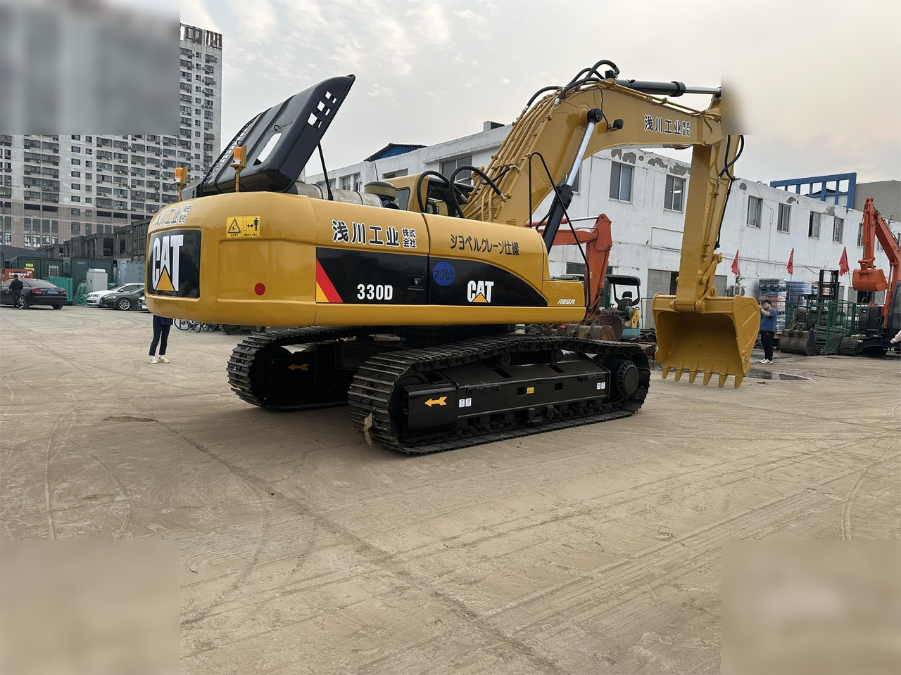 CATERPILLAR 330D - Excavator pe şenile: Foto 4 CATERPILLAR 330D - Excavator pe şenile: Foto 4