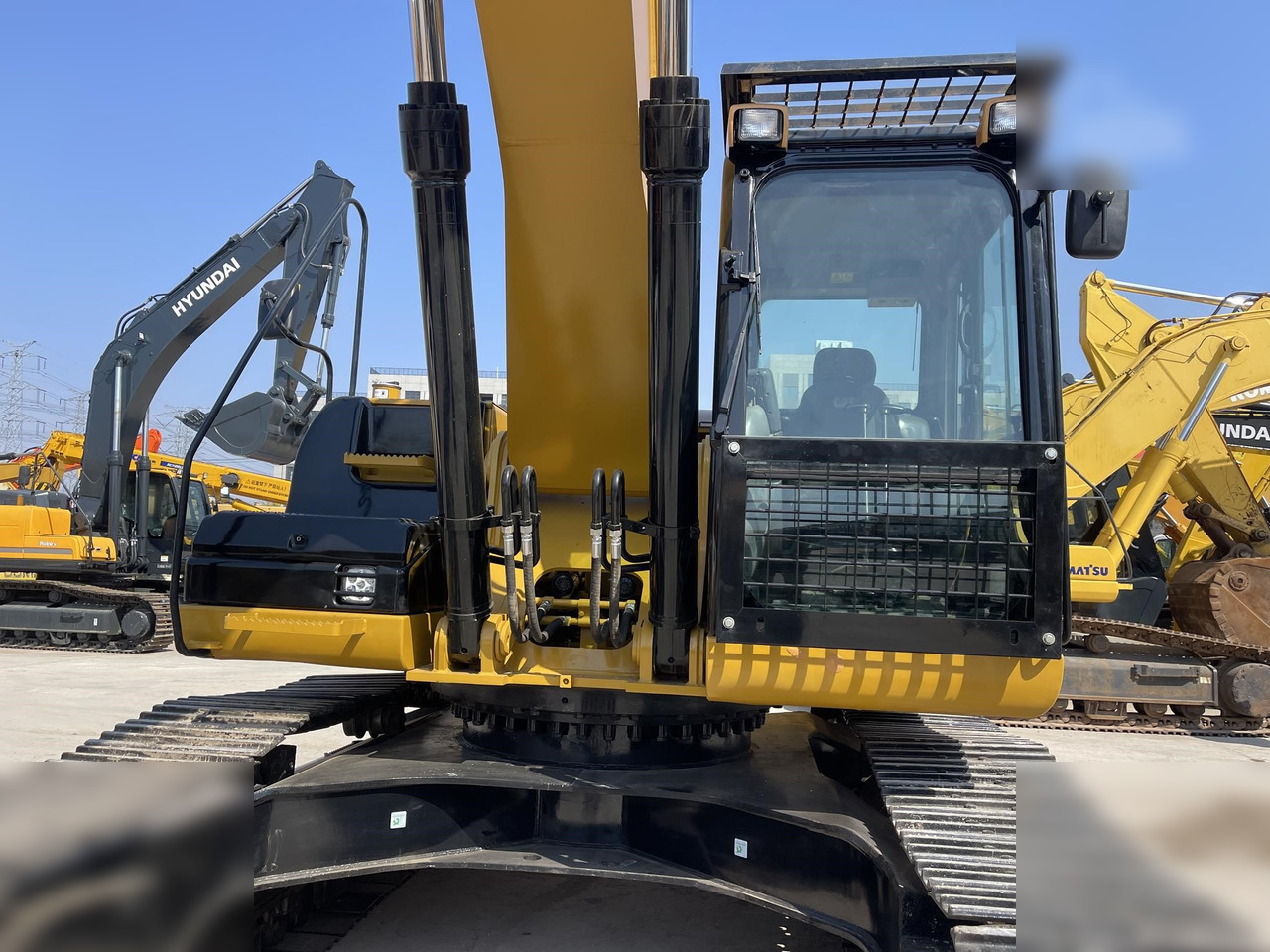 CATERPILLAR 330DL - Excavator pe şenile: Foto 2 CATERPILLAR 330DL - Excavator pe şenile: Foto 2