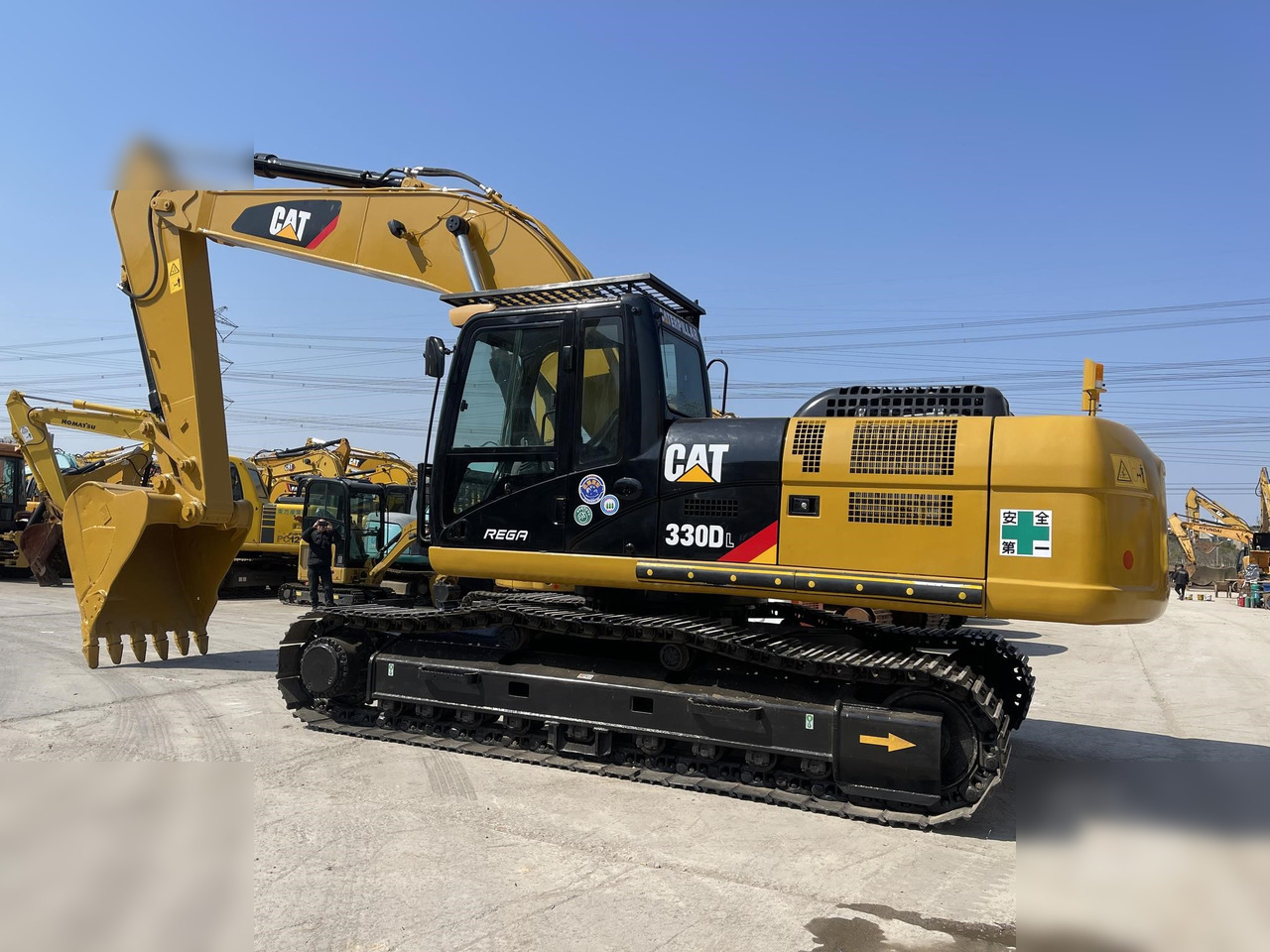 CATERPILLAR 330DL - Excavator pe şenile: Foto 1 CATERPILLAR 330DL - Excavator pe şenile: Foto 1