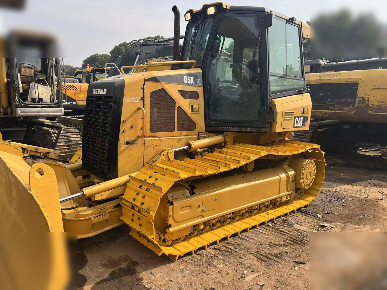 CATERPILLAR D5K XL - Buldozer: Foto 4 CATERPILLAR D5K XL - Buldozer: Foto 4