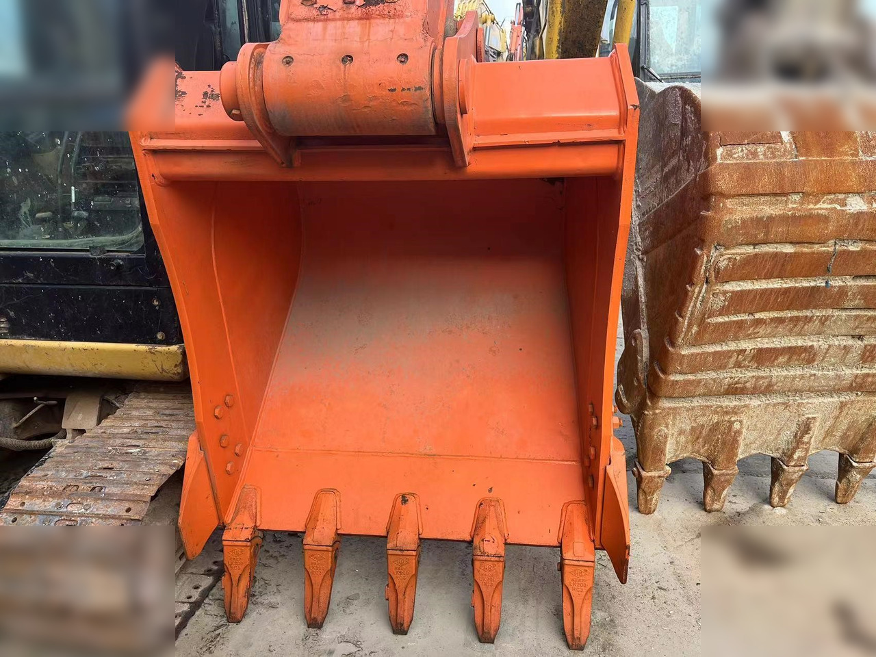 DOOSAN DH220 LC-7 - Excavator pe şenile: Foto 4 DOOSAN DH220 LC-7 - Excavator pe şenile: Foto 4