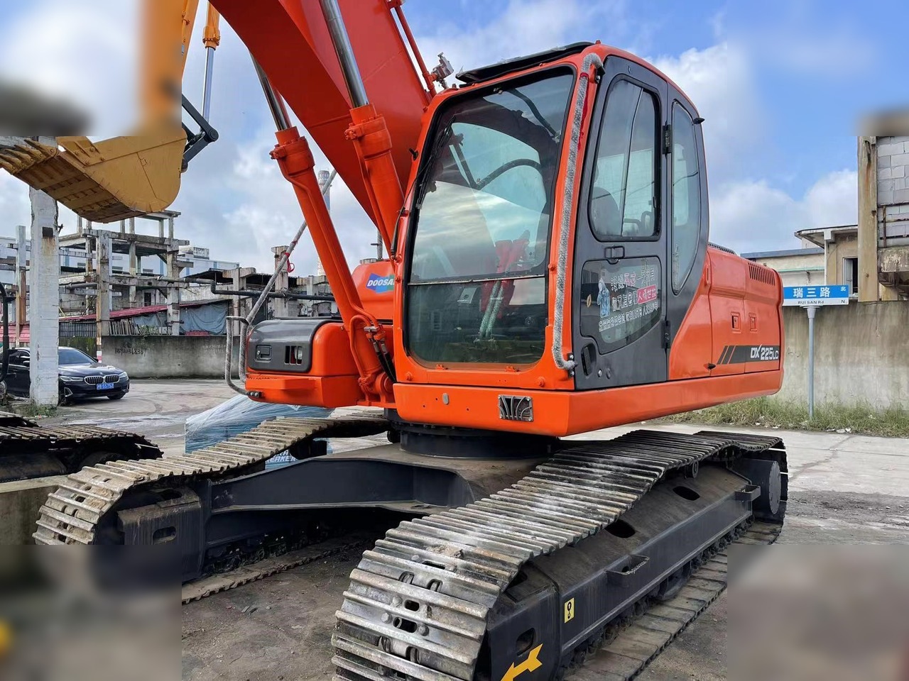 DOOSAN DX225 LCA - Excavator pe şenile: Foto 3 DOOSAN DX225 LCA - Excavator pe şenile: Foto 3