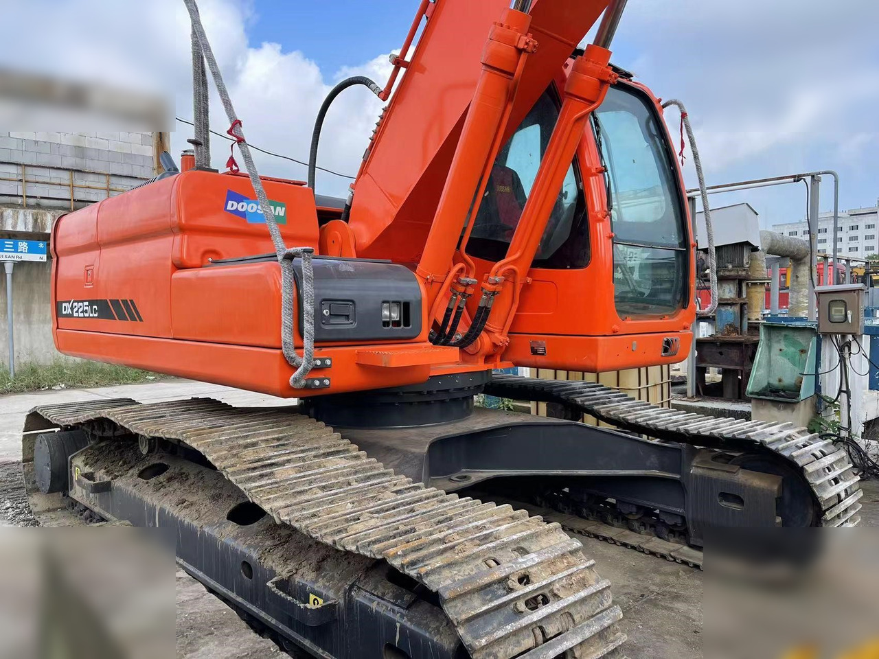 DOOSAN DX225 LCA - Excavator pe şenile: Foto 2 DOOSAN DX225 LCA - Excavator pe şenile: Foto 2