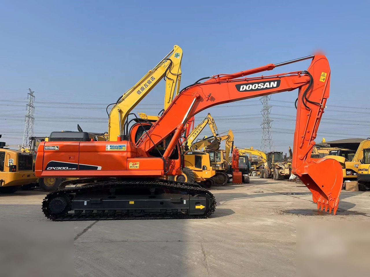 DOOSAN DX300 LC-9C - Excavator pe şenile: Foto 1 DOOSAN DX300 LC-9C - Excavator pe şenile: Foto 1