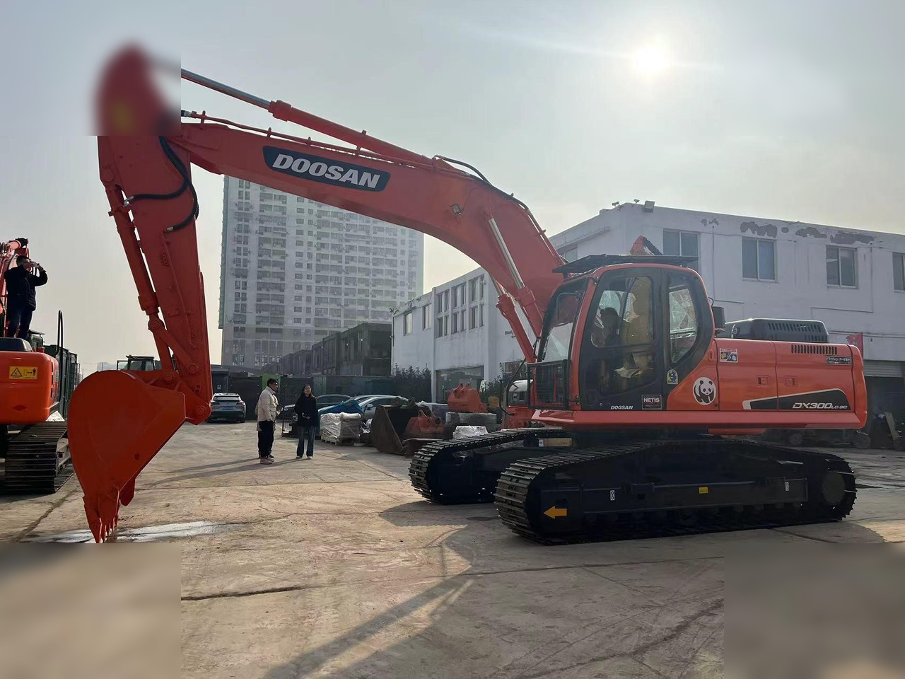 DOOSAN DX300 LC-9C - Excavator pe şenile: Foto 2 DOOSAN DX300 LC-9C - Excavator pe şenile: Foto 2