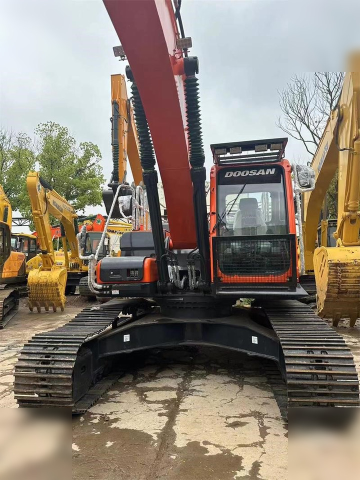 DOOSAN DX300 LC-9C - Excavator pe şenile: Foto 3 DOOSAN DX300 LC-9C - Excavator pe şenile: Foto 3