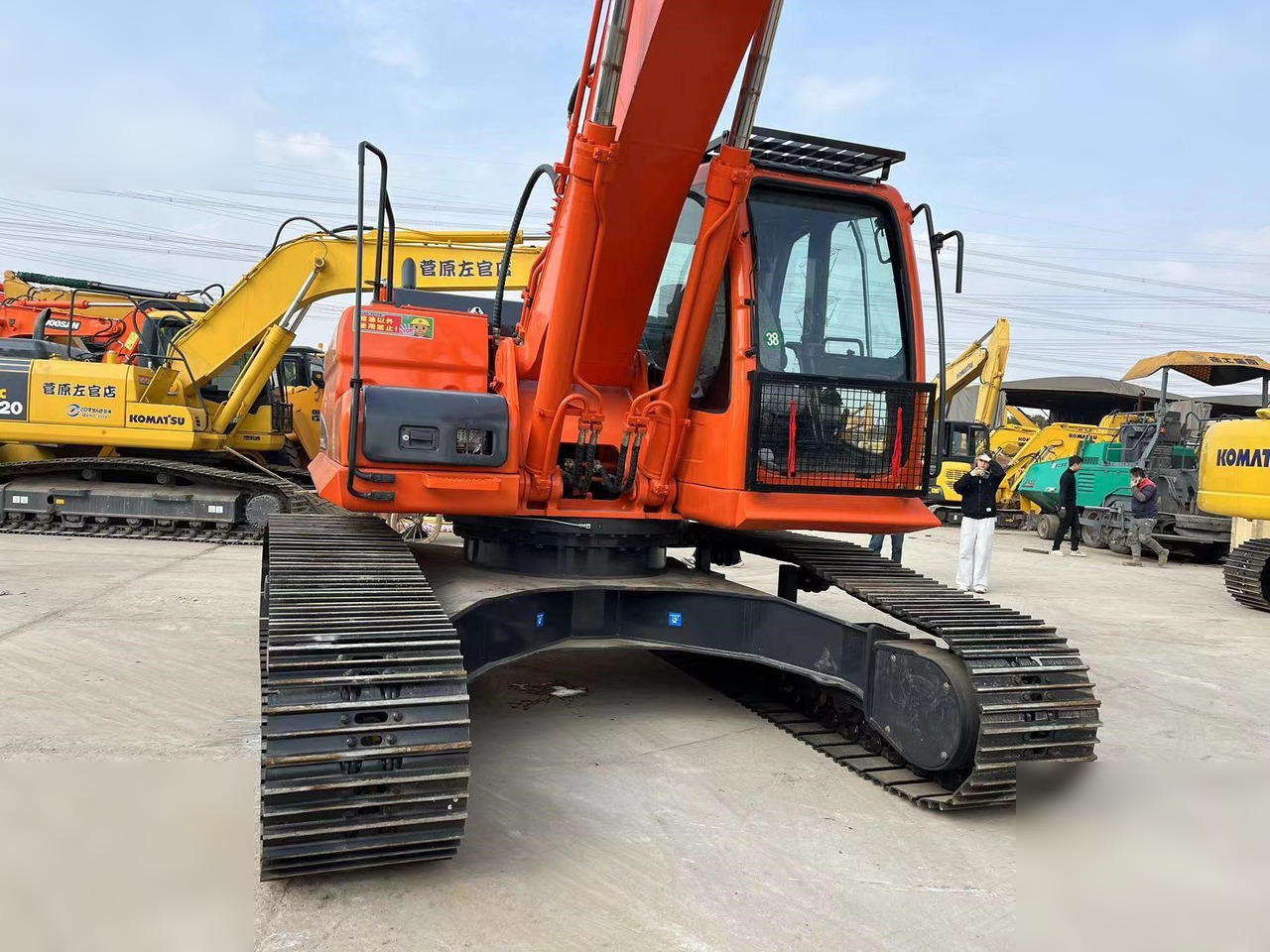 DOOSAN DX300 LC-9C - Excavator pe şenile: Foto 3 DOOSAN DX300 LC-9C - Excavator pe şenile: Foto 3