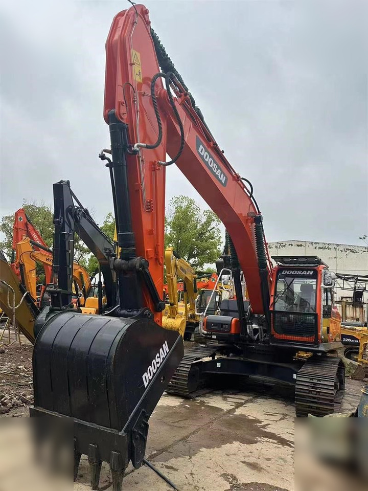 DOOSAN DX300 LC-9C - Excavator pe şenile: Foto 4 DOOSAN DX300 LC-9C - Excavator pe şenile: Foto 4