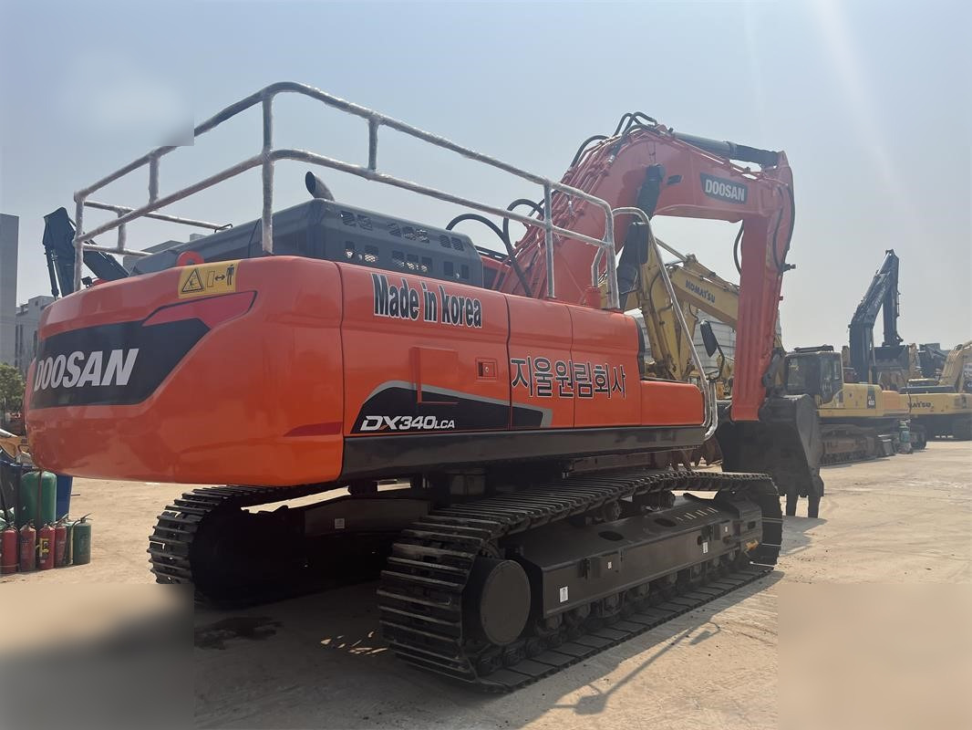 DOOSAN DX340 LCA - Excavator pe şenile: Foto 2 DOOSAN DX340 LCA - Excavator pe şenile: Foto 2