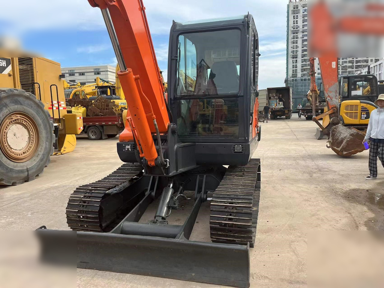 DOOSAN DX60-9C - Excavator pe şenile: Foto 5 DOOSAN DX60-9C - Excavator pe şenile: Foto 5