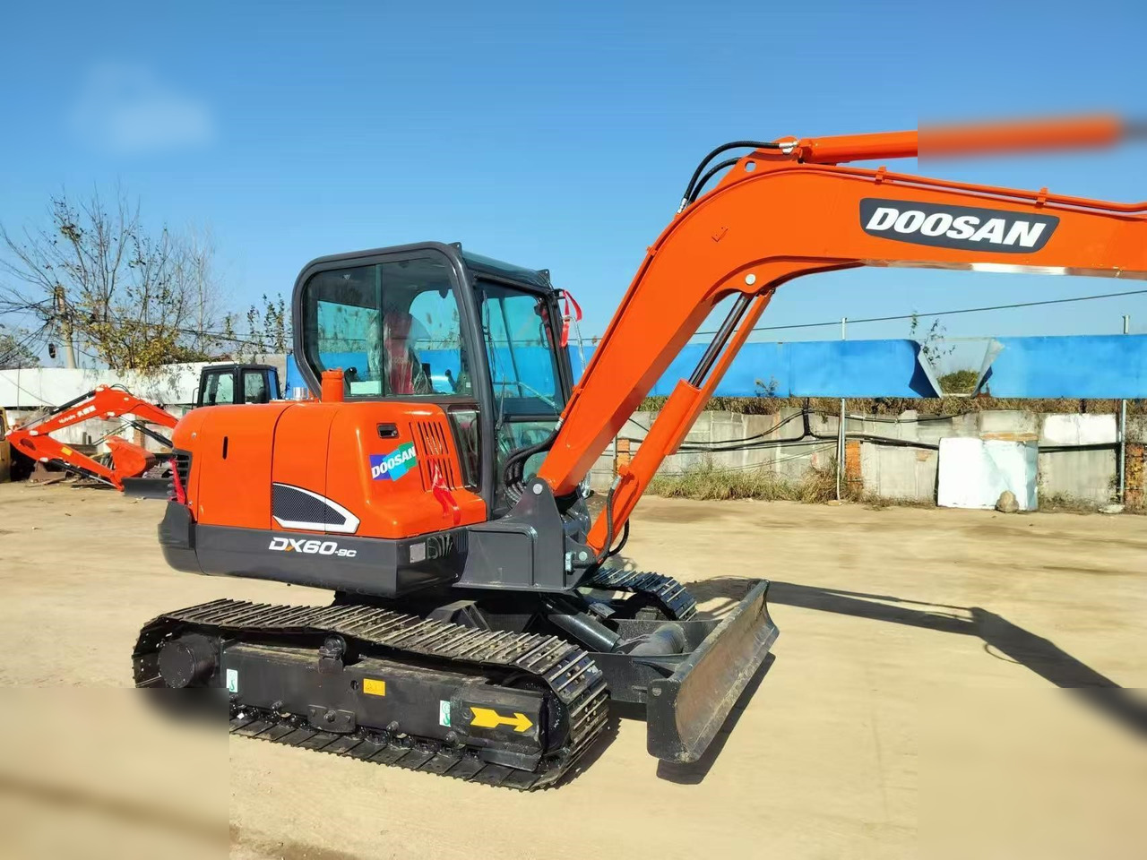 DOOSAN DX60-9C - Excavator pe şenile: Foto 3 DOOSAN DX60-9C - Excavator pe şenile: Foto 3
