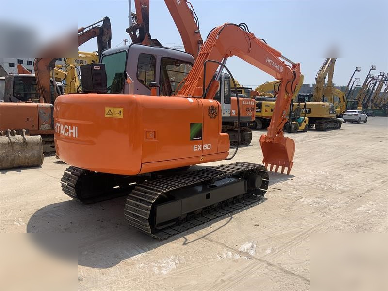 HITACHI EX60 LC-5 - Excavator pe şenile: Foto 1 HITACHI EX60 LC-5 - Excavator pe şenile: Foto 1