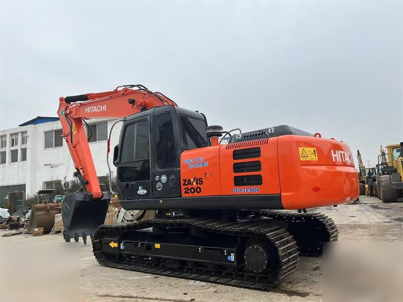 HITACHI ZX200-3 - Excavator pe şenile: Foto 1 HITACHI ZX200-3 - Excavator pe şenile: Foto 1