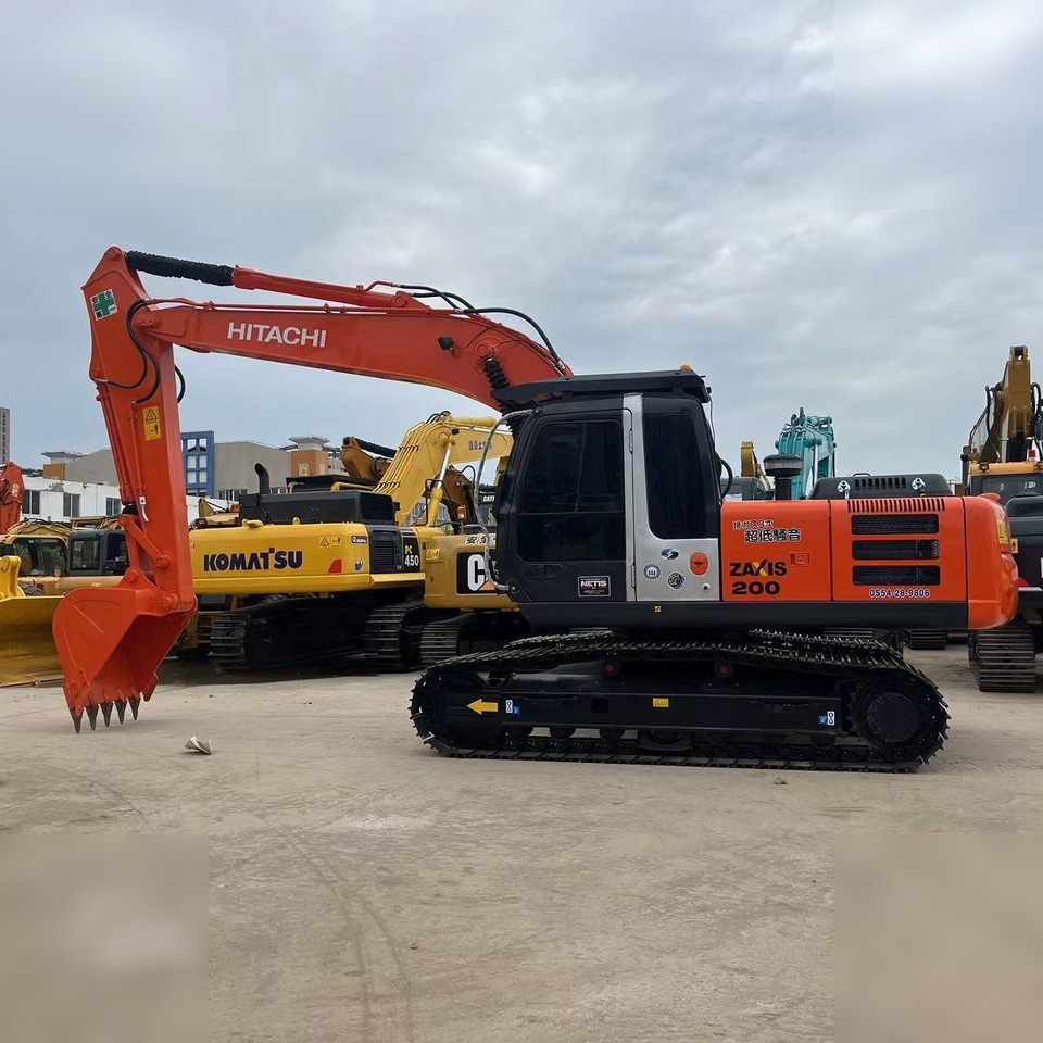 HITACHI ZX200-3G - Excavator pe şenile: Foto 1 HITACHI ZX200-3G - Excavator pe şenile: Foto 1