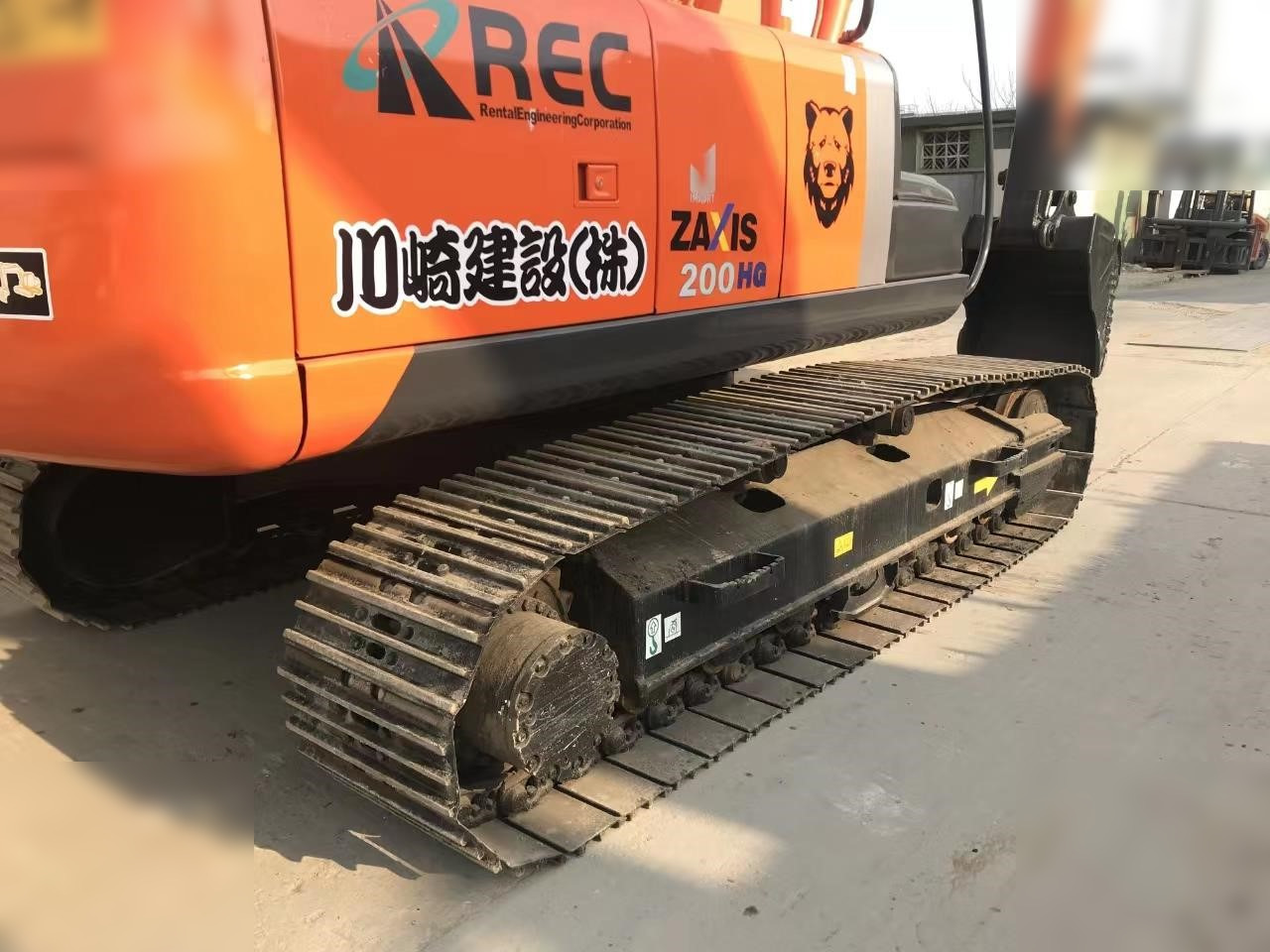 HITACHI ZX200 - Excavator pe şenile: Foto 4 HITACHI ZX200 - Excavator pe şenile: Foto 4
