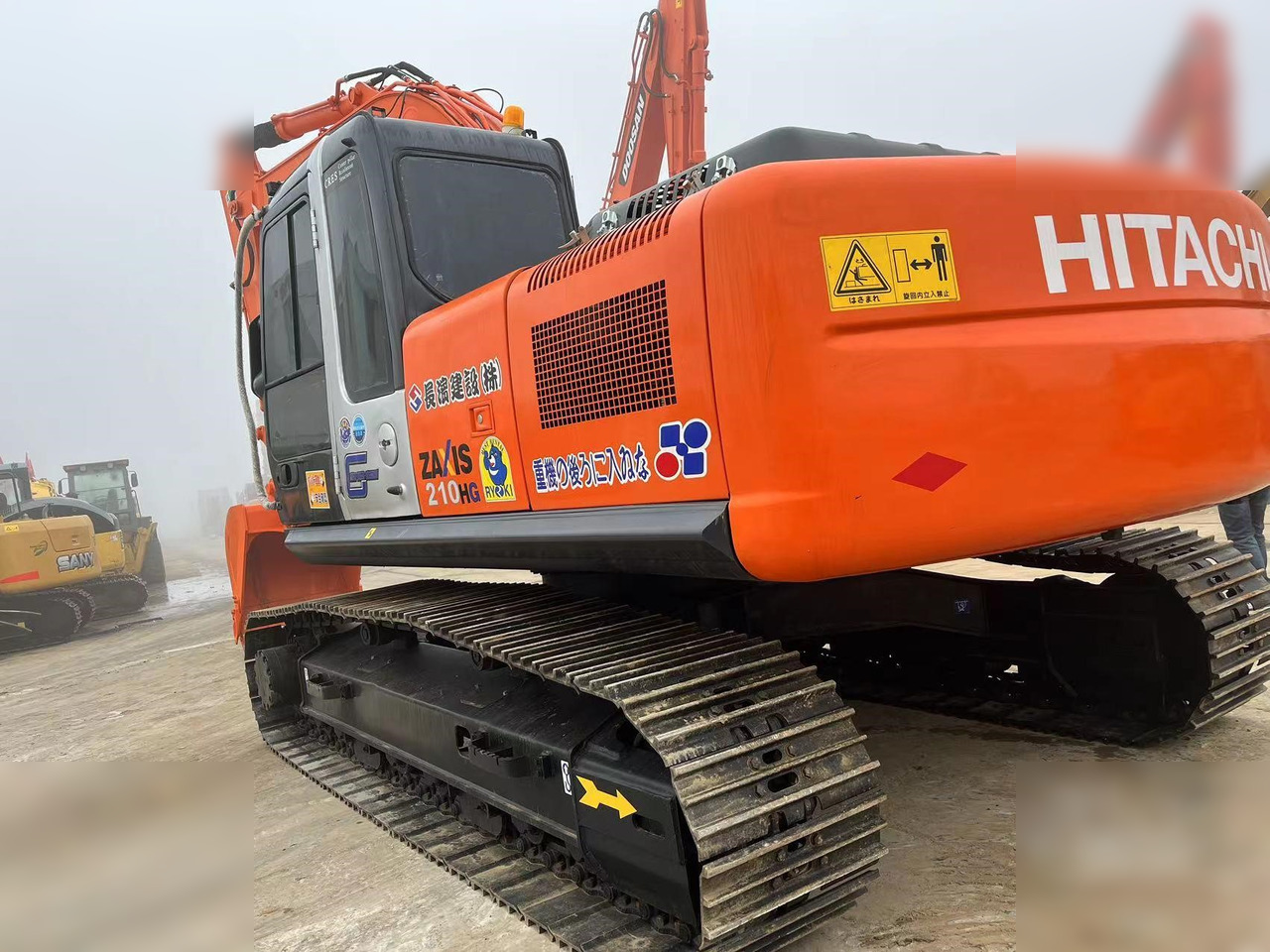 HITACHI ZX210 LC-3G - Excavator pe şenile: Foto 3 HITACHI ZX210 LC-3G - Excavator pe şenile: Foto 3
