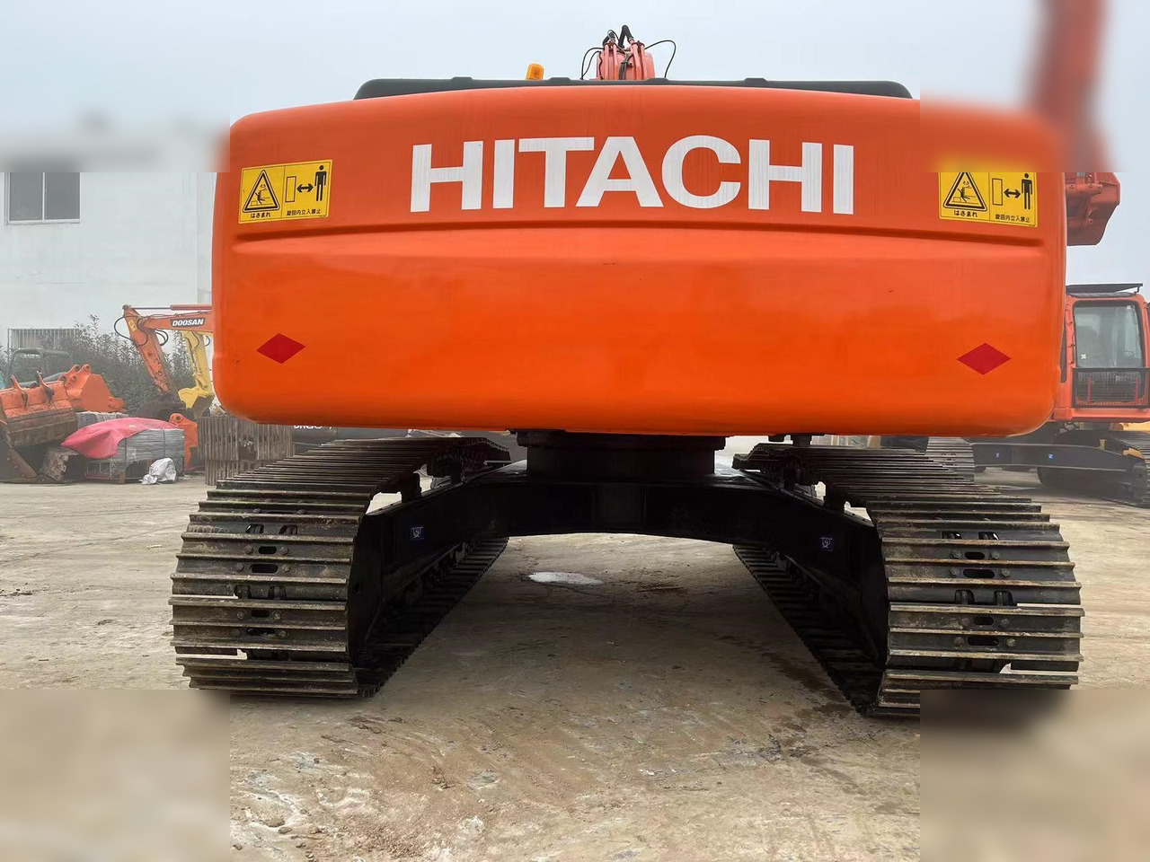 HITACHI ZX210 LC-3G - Excavator pe şenile: Foto 4 HITACHI ZX210 LC-3G - Excavator pe şenile: Foto 4