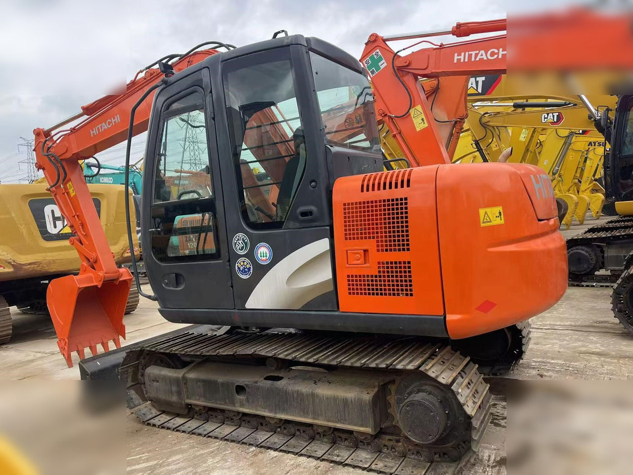 HITACHI ZX70-5G - Excavator pe şenile: Foto 3 HITACHI ZX70-5G - Excavator pe şenile: Foto 3