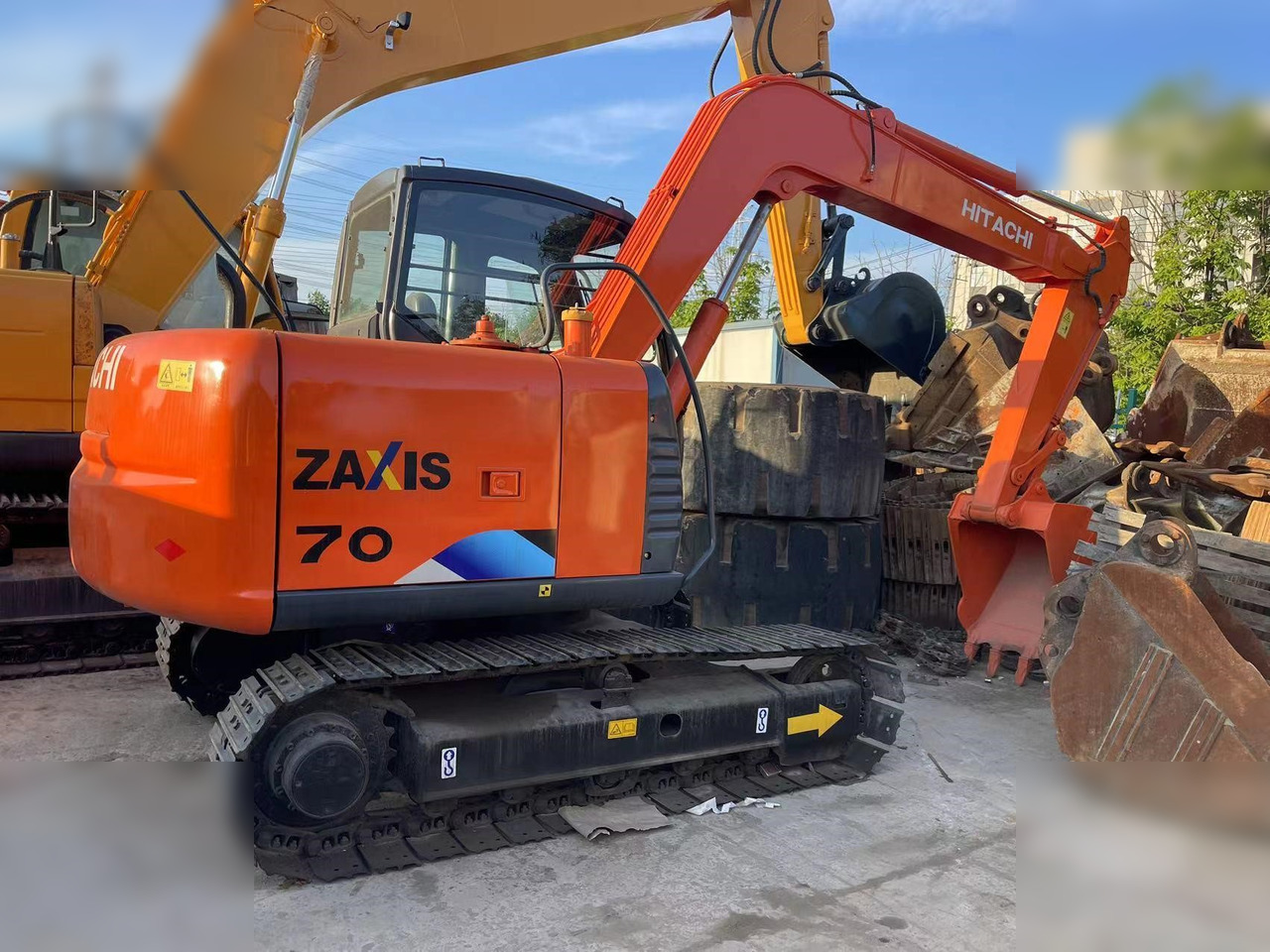 HITACHI ZX70 - Excavator pe şenile: Foto 1 HITACHI ZX70 - Excavator pe şenile: Foto 1
