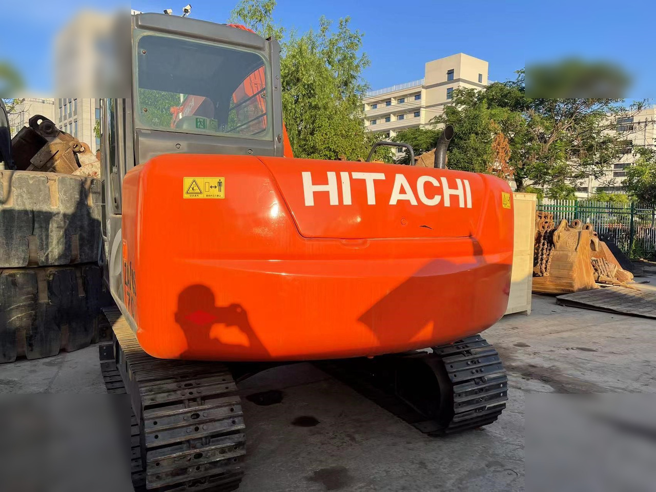 HITACHI ZX70 - Excavator pe şenile: Foto 2 HITACHI ZX70 - Excavator pe şenile: Foto 2