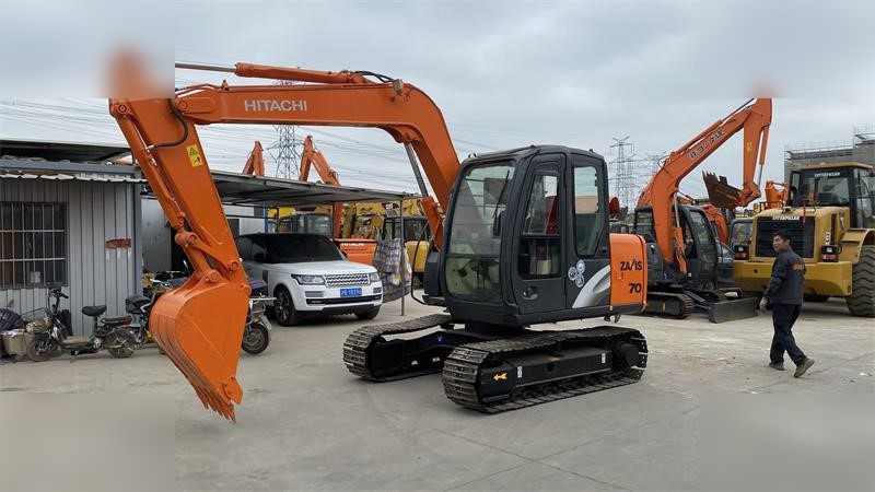 HITACHI ZX70 - Excavator pe şenile: Foto 3 HITACHI ZX70 - Excavator pe şenile: Foto 3