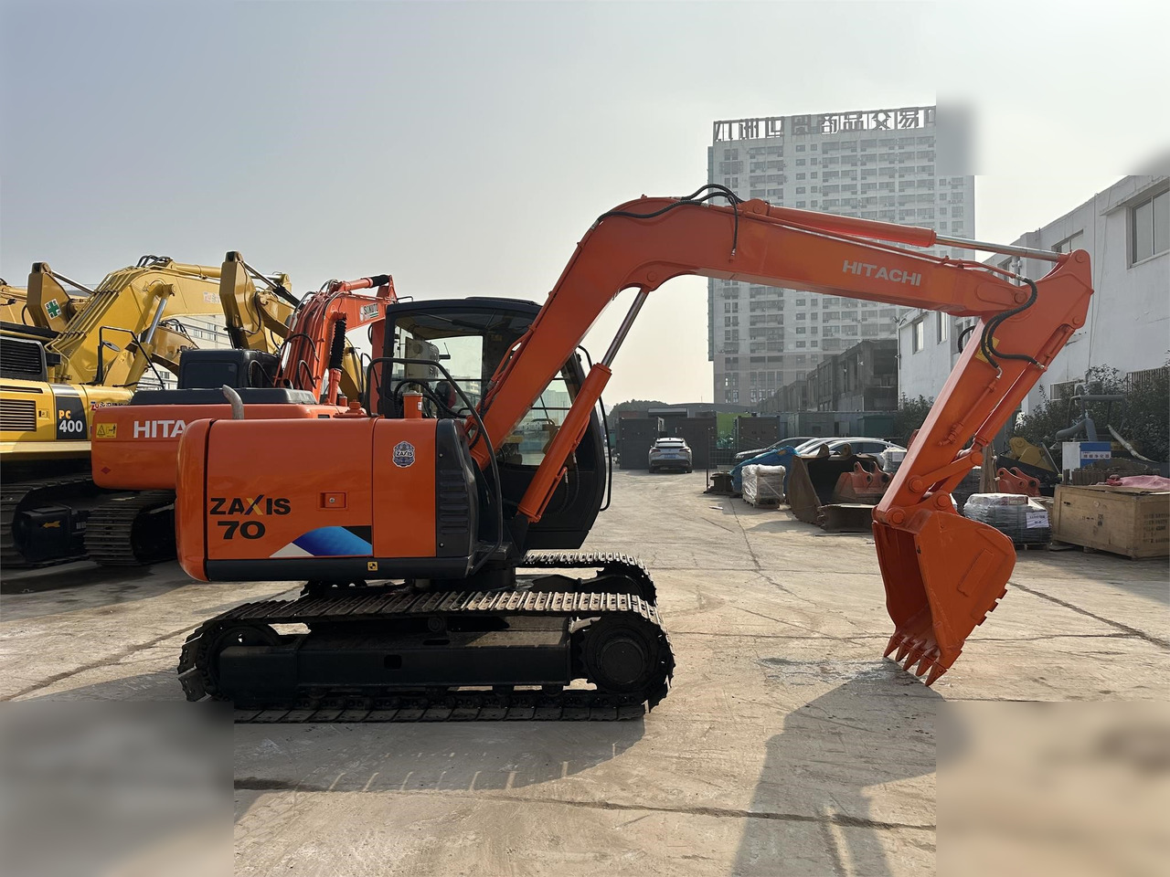 HITACHI ZX70 - Excavator pe şenile: Foto 2 HITACHI ZX70 - Excavator pe şenile: Foto 2