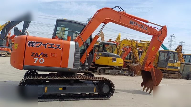HITACHI ZX70 - Excavator pe şenile: Foto 2 HITACHI ZX70 - Excavator pe şenile: Foto 2