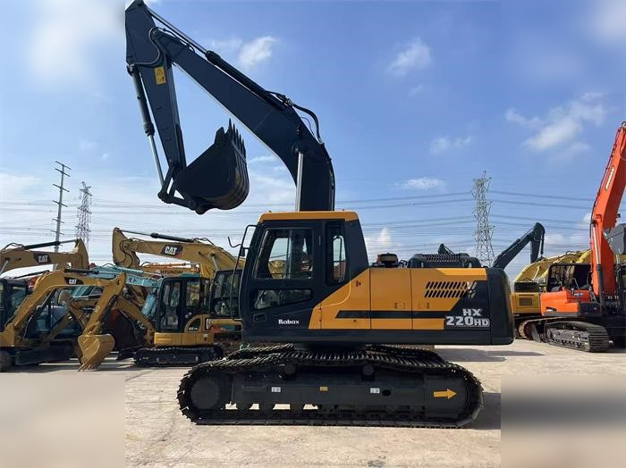 HYUNDAI HX220HD - Excavator pe şenile: Foto 4 HYUNDAI HX220HD - Excavator pe şenile: Foto 4