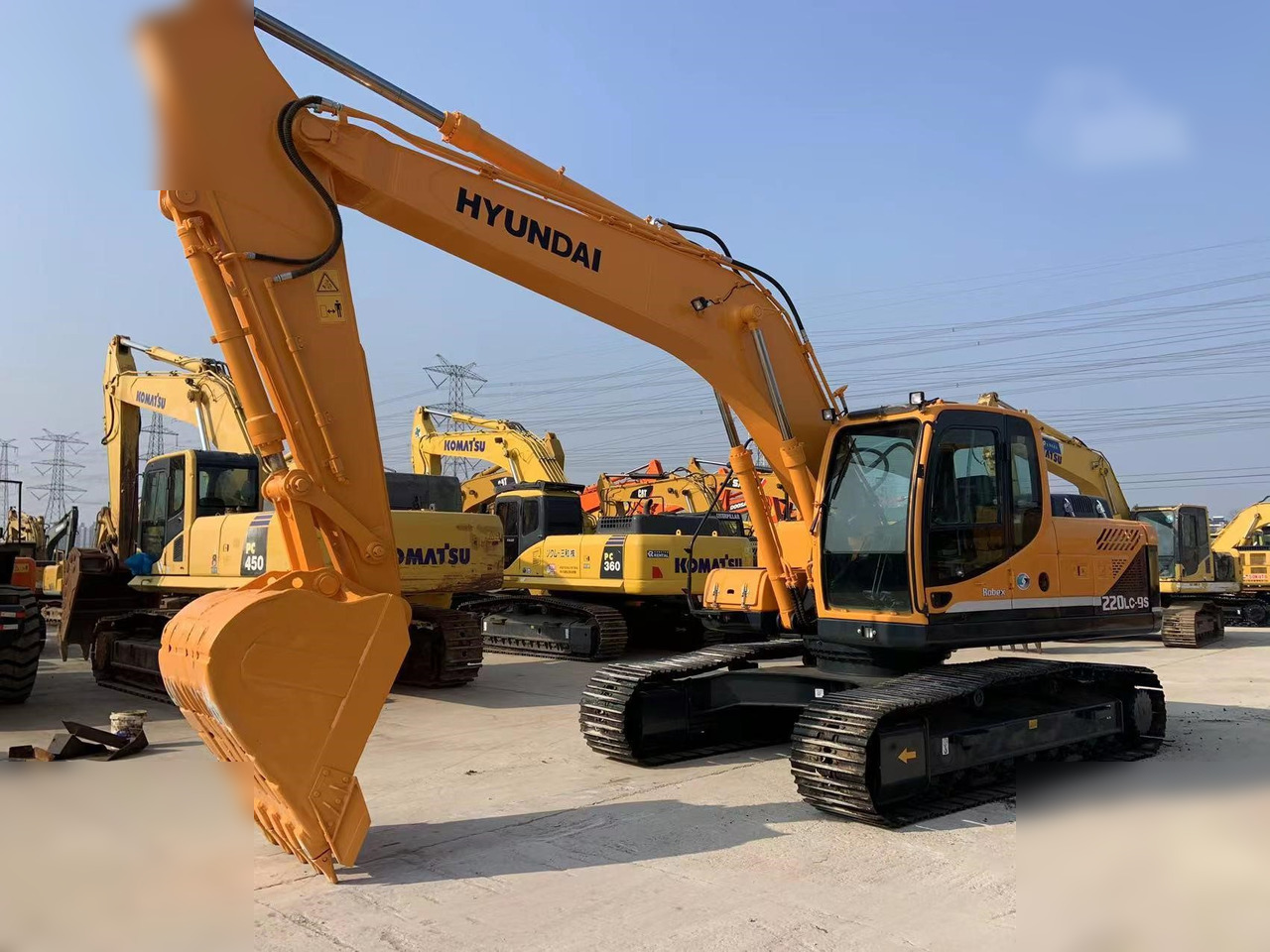 HYUNDAI ROBEX 220 LC-9S - Excavator pe şenile: Foto 3 HYUNDAI ROBEX 220 LC-9S - Excavator pe şenile: Foto 3