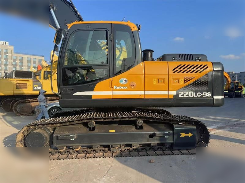 HYUNDAI ROBEX 220 LC-9S - Excavator pe şenile: Foto 5 HYUNDAI ROBEX 220 LC-9S - Excavator pe şenile: Foto 5