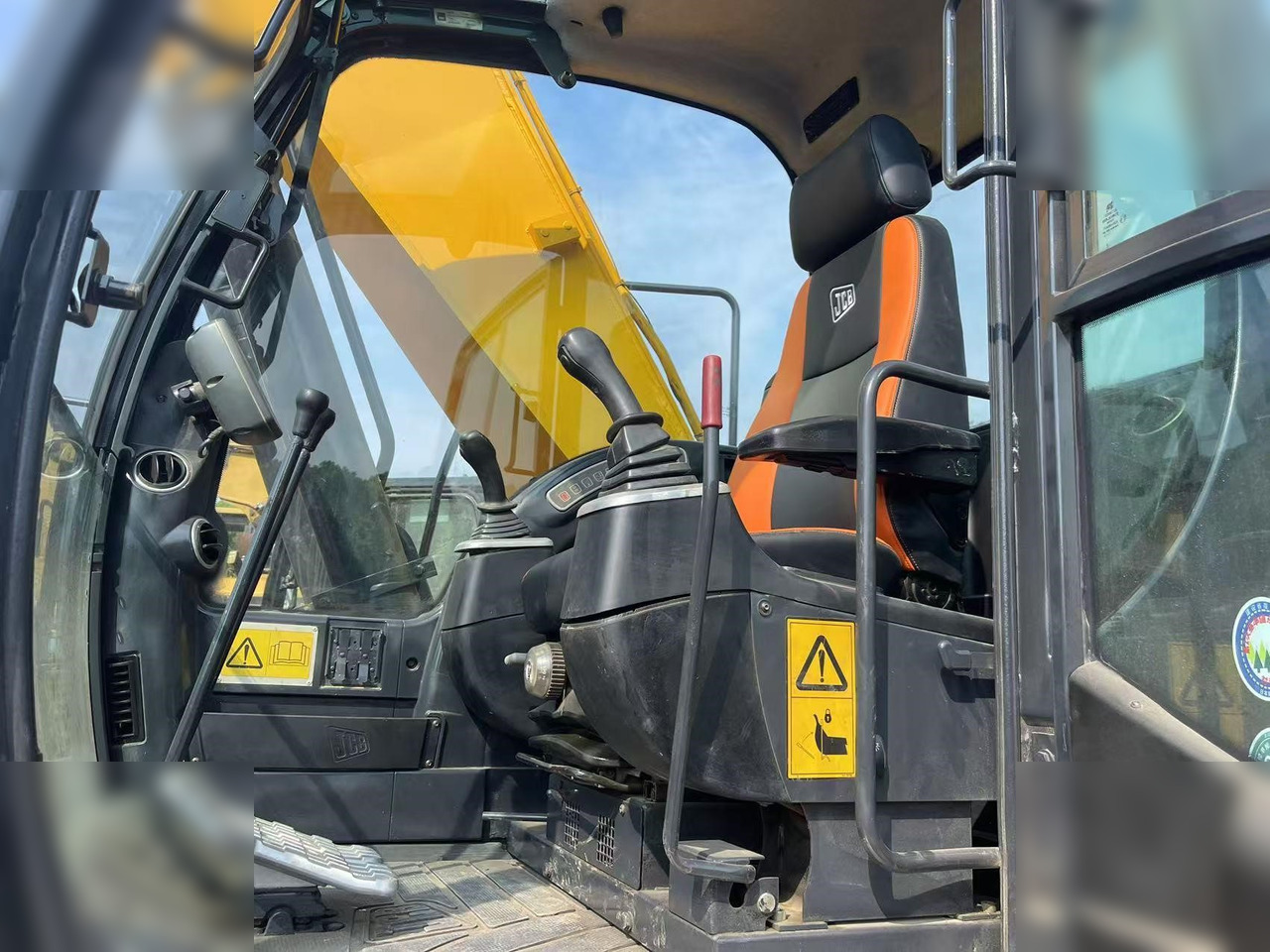 JCB JS220 LC - Excavator pe şenile: Foto 5 JCB JS220 LC - Excavator pe şenile: Foto 5