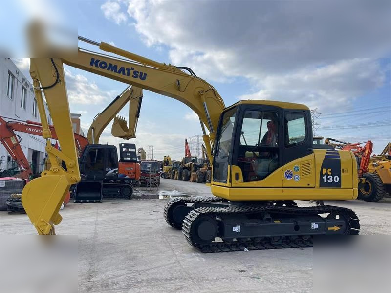 KOMATSU PC130-7 - Excavator pe şenile: Foto 1 KOMATSU PC130-7 - Excavator pe şenile: Foto 1
