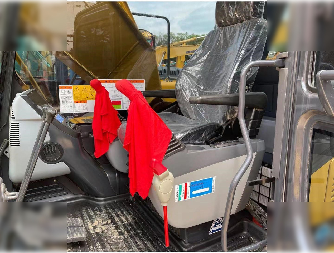 KOMATSU PC200-8 - Excavator pe şenile: Foto 5 KOMATSU PC200-8 - Excavator pe şenile: Foto 5