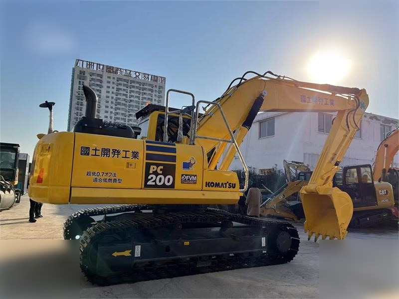 KOMATSU PC200-8N1 - Excavator pe şenile: Foto 2 KOMATSU PC200-8N1 - Excavator pe şenile: Foto 2