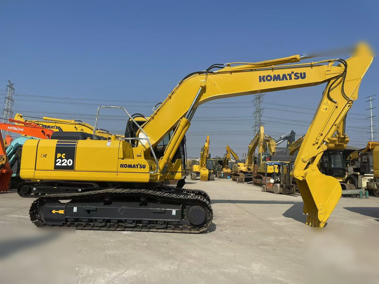 KOMATSU PC220-7 - Excavator pe şenile: Foto 5 KOMATSU PC220-7 - Excavator pe şenile: Foto 5