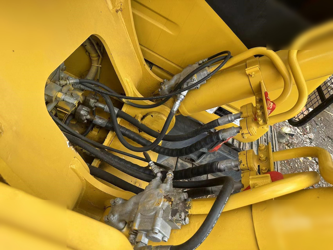 KOMATSU PC220-7 - Excavator pe şenile: Foto 5 KOMATSU PC220-7 - Excavator pe şenile: Foto 5