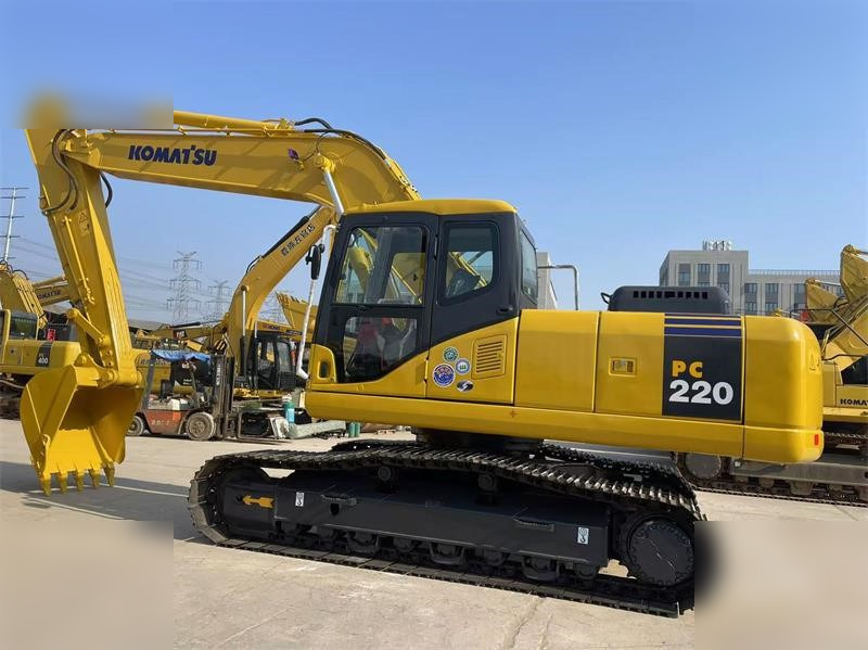 KOMATSU PC220-7 - Excavator pe şenile: Foto 1 KOMATSU PC220-7 - Excavator pe şenile: Foto 1