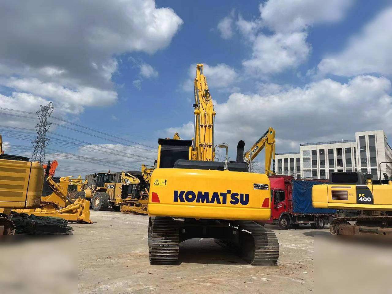 KOMATSU PC220-8 - Excavator pe şenile: Foto 3 KOMATSU PC220-8 - Excavator pe şenile: Foto 3