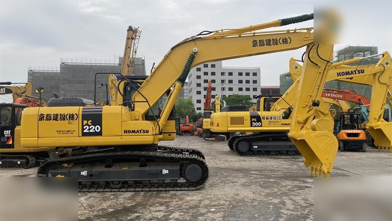 KOMATSU PC220-8 - Excavator pe şenile: Foto 1 KOMATSU PC220-8 - Excavator pe şenile: Foto 1