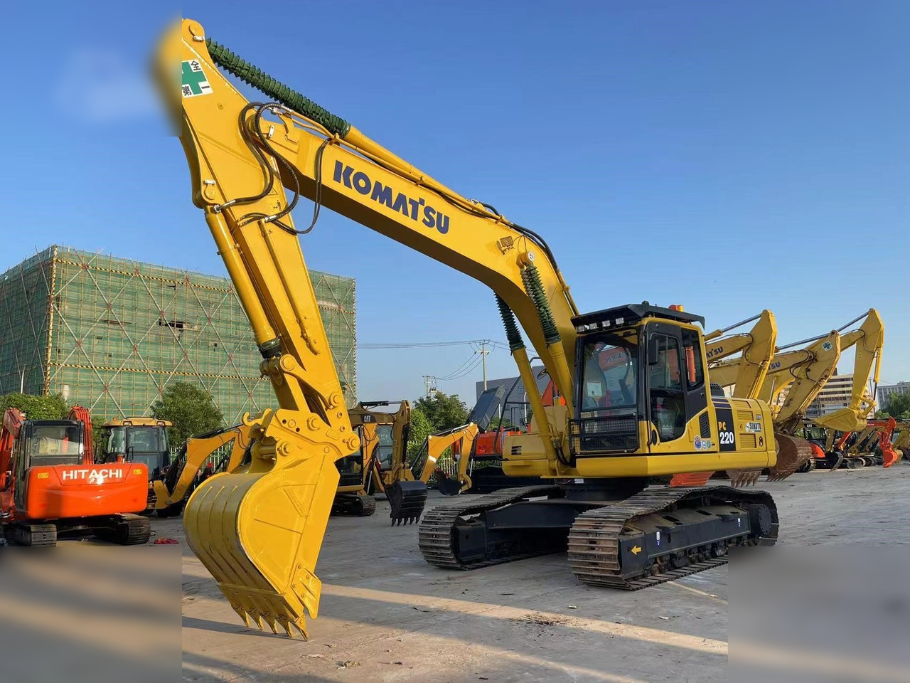 KOMATSU PC220-8 - Excavator pe şenile: Foto 2 KOMATSU PC220-8 - Excavator pe şenile: Foto 2