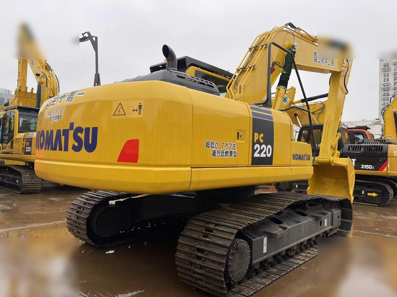 KOMATSU PC220-8 - Excavator pe şenile: Foto 3 KOMATSU PC220-8 - Excavator pe şenile: Foto 3