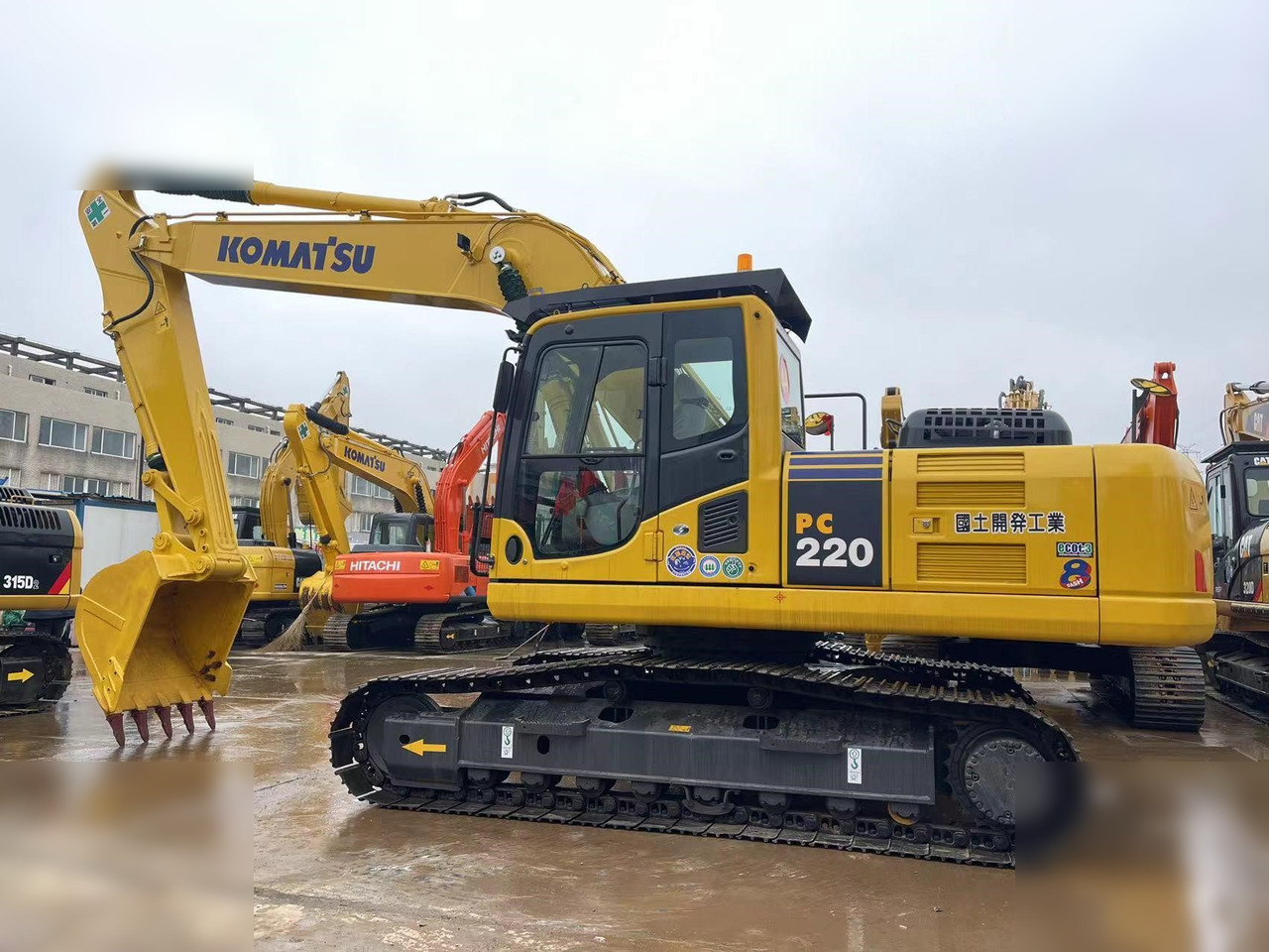 KOMATSU PC220-8 - Excavator pe şenile: Foto 2 KOMATSU PC220-8 - Excavator pe şenile: Foto 2