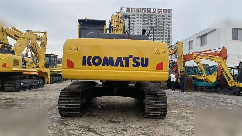 KOMATSU PC220-8 - Excavator pe şenile: Foto 3 KOMATSU PC220-8 - Excavator pe şenile: Foto 3