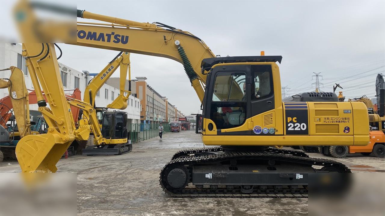 KOMATSU PC220-8 - Excavator pe şenile: Foto 1 KOMATSU PC220-8 - Excavator pe şenile: Foto 1