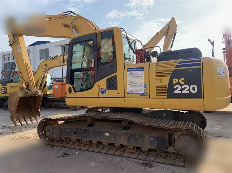 KOMATSU PC220-8N1 - Excavator pe şenile: Foto 5 KOMATSU PC220-8N1 - Excavator pe şenile: Foto 5