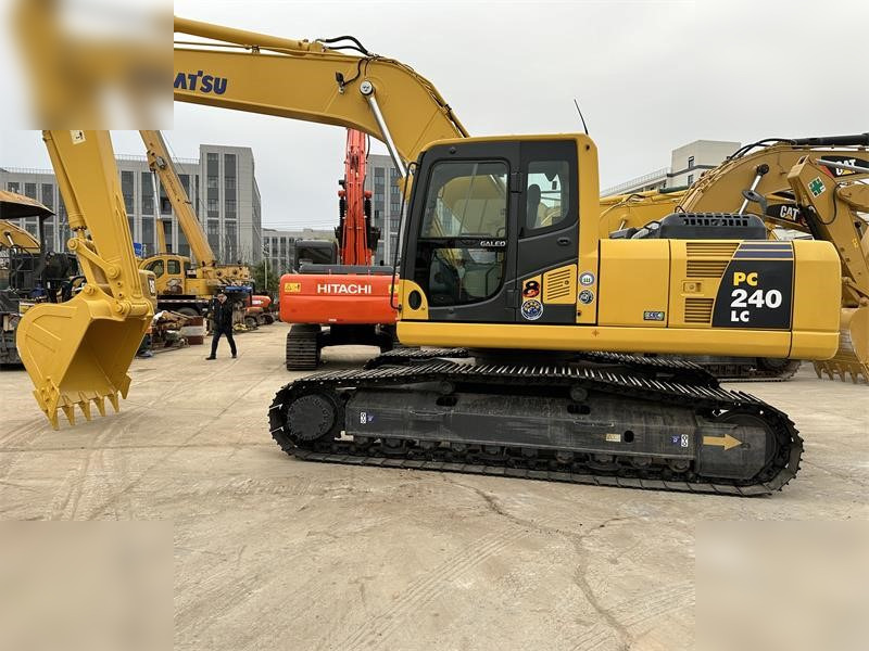 KOMATSU PC240 LC-8 - Excavator pe şenile: Foto 1 KOMATSU PC240 LC-8 - Excavator pe şenile: Foto 1